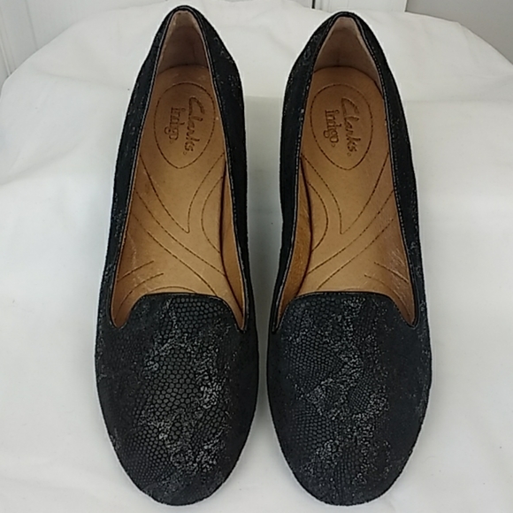 clarks indigo black flats
